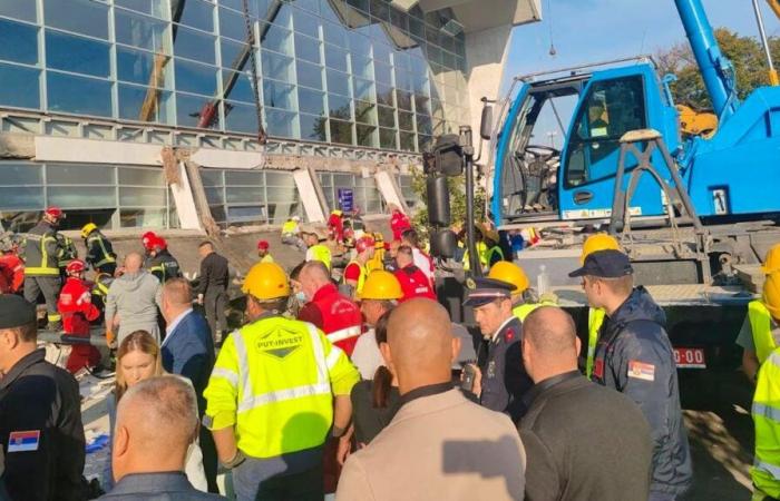 Le toit d’une gare s’effondre en Serbie, faisant 12 morts