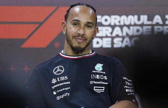 Lewis Hamilton effectuera quelques tours au volant d’une… McLaren, voici pourquoi