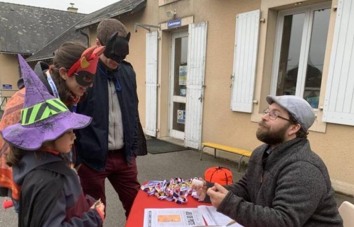 À Laval, ces enfants ont relevé des défis avant de frapper aux portes pour Halloween