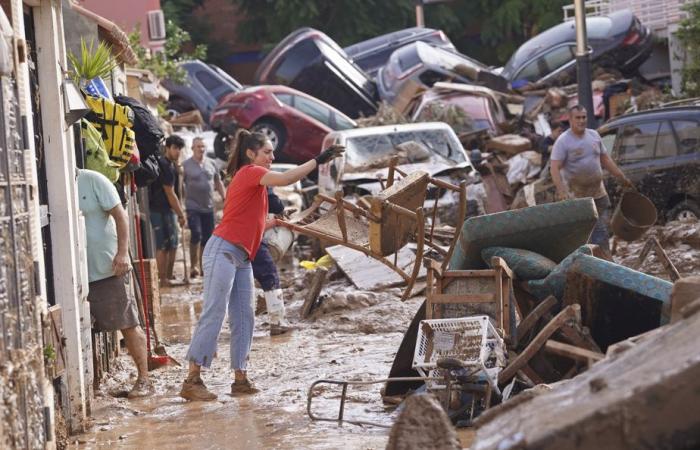 Inondations en Espagne | Plus de 200 morts, l’armée arrive en renfort