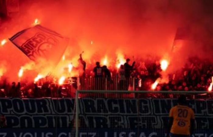 Un supporter français brûle un drapeau algérien dans les tribunes lors d’un match de Ligue 1 française. Conséquences