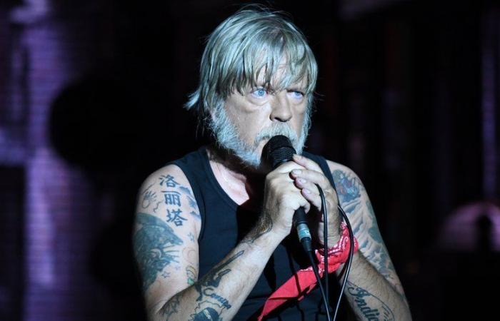 Renaud malade ? Le chanteur contraint d’annuler deux concerts de sa tournée