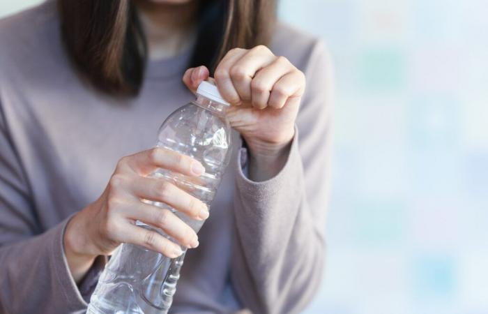 Seules ces marques d’eau en bouteille sont sans danger pour la santé selon 60 millions de consommateurs