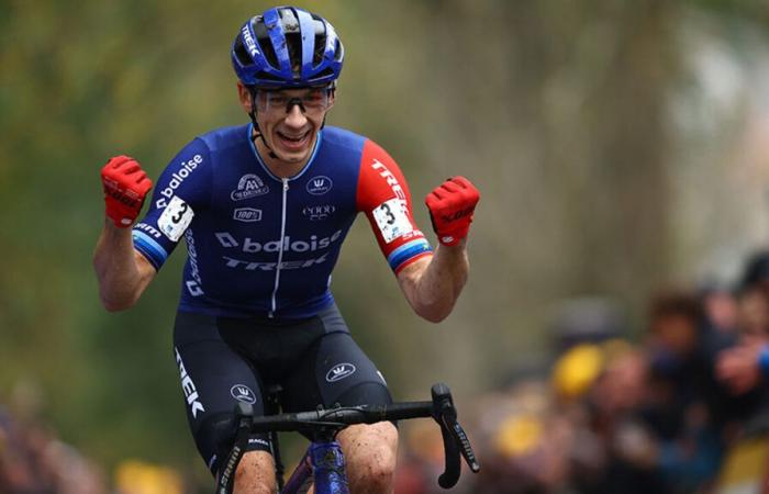 Lars van der Haar déchaîné s’élance vers la victoire au Koppenberg, match gâché par un lanceur de bière