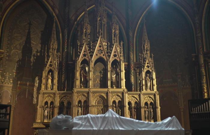 La sculpture choc d’un artiste toulousain pour dénoncer les dérives de l’abbé Pierre et le silence de l’église