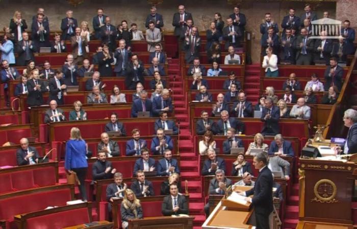 Le ministre Nicolas Daragon applaudi par le RN lors du débat sur la double peine