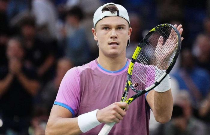 Rune rejoint Zverev dans le dernier carré à Paris