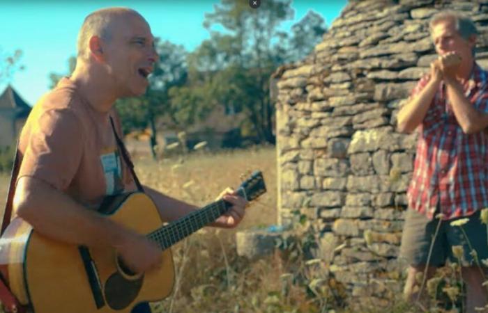 Vidéo. Amoureux du Lot, il fait une chanson et tourne un clip sur le causse