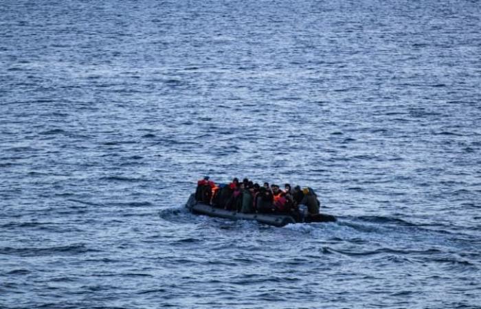 39 migrants secourus dans un bateau au large de Sangatte