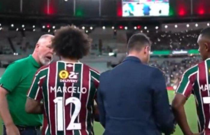 Marcelo a dit à Mano Menezes de ne pas le toucher, révèle le portail