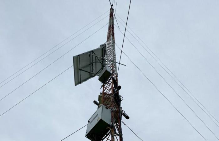 c’est quoi ce mât de 90 m de haut en pleine campagne ?