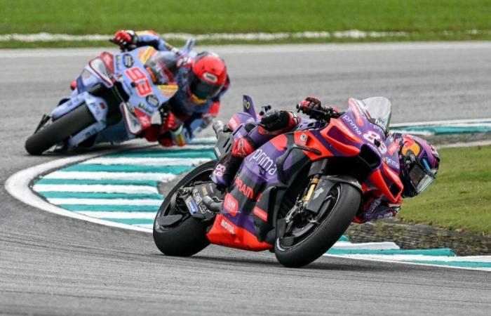 Martin remporte le sprint du GP de Malaisie, Bagnaia chute