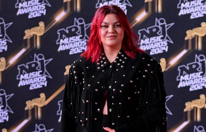 Louane s’est fiancée à son compagnon Florian Rossi