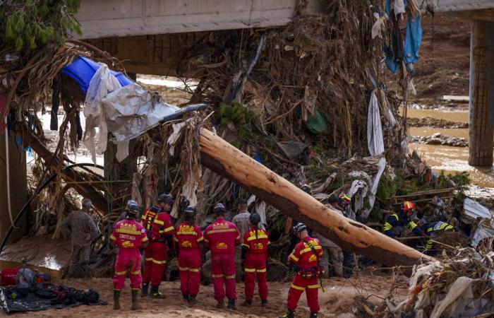 Inondations en Espagne | Au moins 211 morts, de nouveaux renforts militaires dépêchés