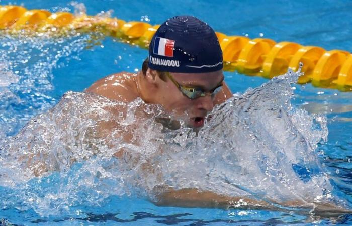 Léon Marchand remporte le 400 m quatre nages et termine deuxième du 200 m nage libre à Singapour