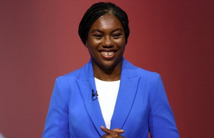 Le Parti conservateur britannique choisit Kemi Badenoch comme nouveau chef après sa défaite électorale