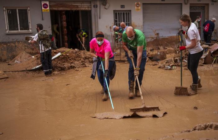 Inondations en Espagne | Au moins 211 morts, de nouveaux renforts militaires dépêchés