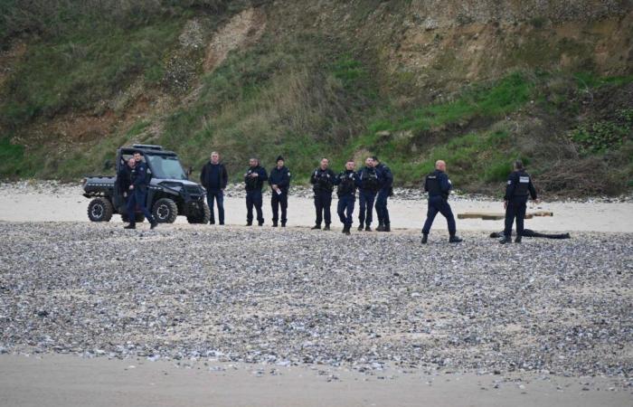 le corps d’un homme découvert sur une plage