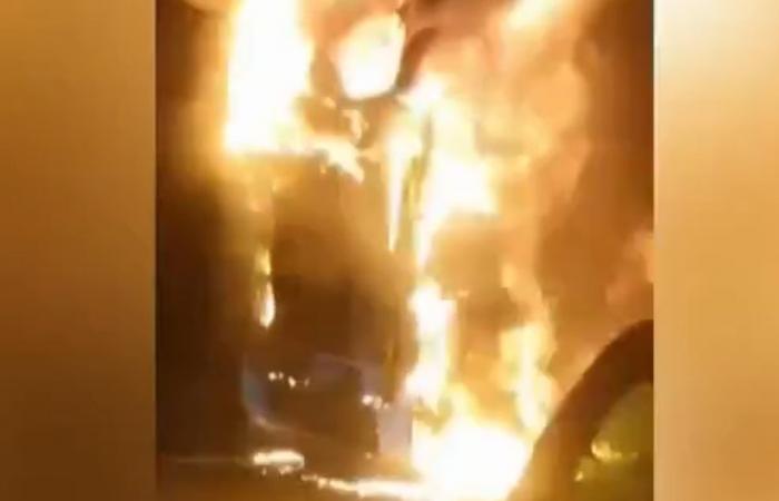 VIDÉO. Bus incendiés, projectiles tirés sur les forces de l’ordre… encore une nuit de violences urbaines à Rilleux-la-Pape