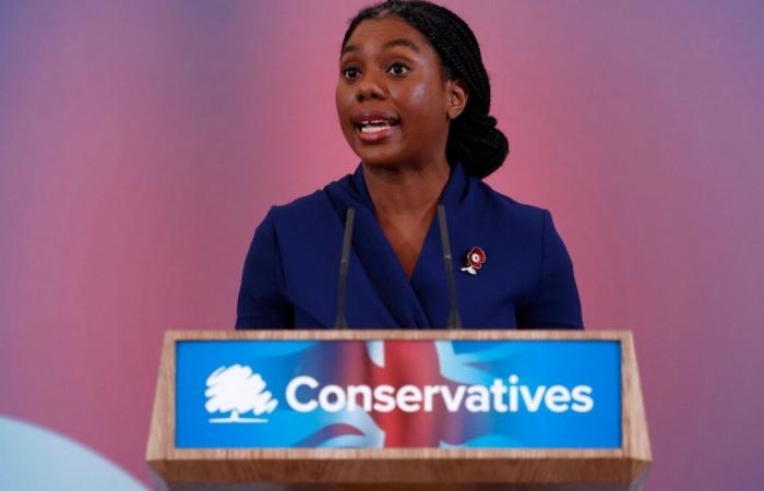 Kemi Badenoch nommé nouveau chef des conservateurs, qui prennent un virage très à droite