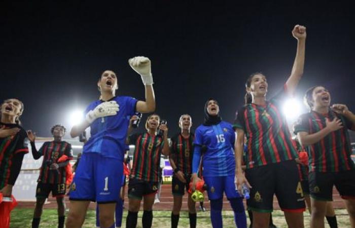 Le SC Casablanca et l’AS FAR joueront devant des supporters en attente au Maroc