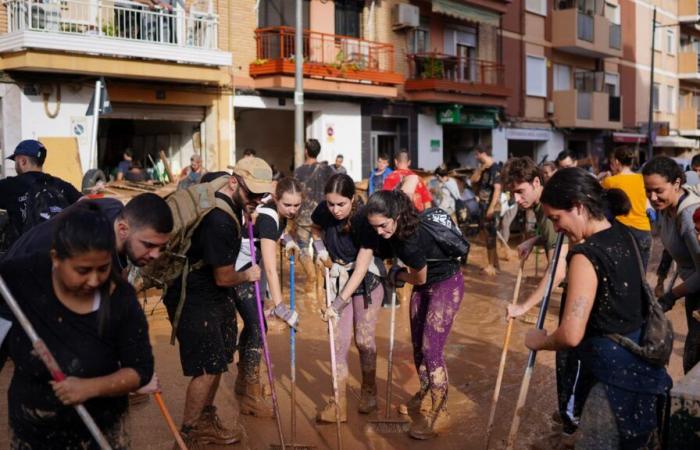 le bilan s’élève à 205 morts, l’armée appelle des renforts autour de Valence