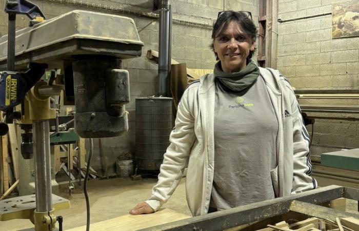 dans le Tarn, Karine se bat pour préserver son entreprise de menuiserie