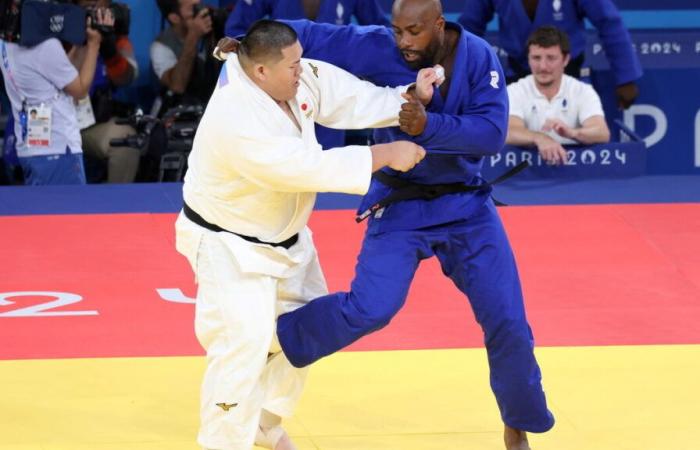 le joueur japonais battu deux fois par Teddy Riner aux JO s’est blessé à la main droite