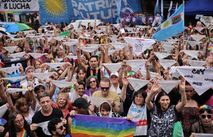 Marche des fiertés contre le ton et l’austérité Milei