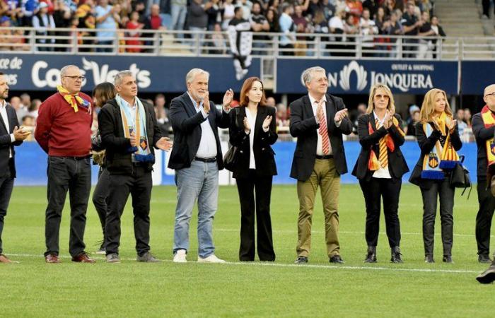 en présence de la penya de Valence, l’USAP rend hommage aux victimes et aux sinistrés avant le match contre Vannes