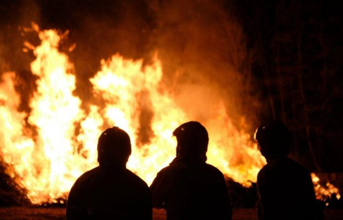 ????????Rillieux-La-Pape. Deuxième nuit de violences urbaines avec des bus incendiés, un immeuble évacué et des projectiles tirés sur la police