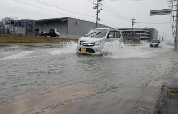 Après le passage d’un typhon, 200 000 habitants ont appelé à évacuer par crainte des inondations