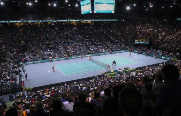 Pour son dernier tournoi de tennis, Bercy a gardé le sens de la fête