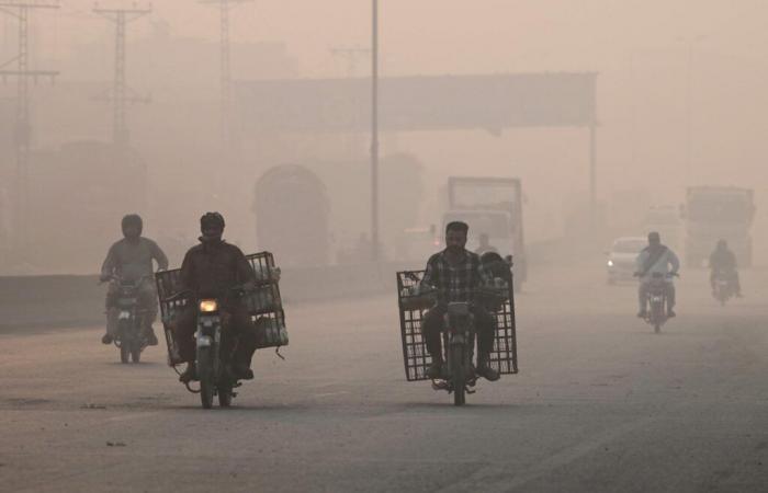 Au Pakistan, la ville de Lahore plongée dans un nuage de pollution