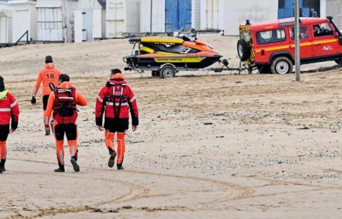 Une enquête ouverte après la découverte du corps d’un homme sur une plage du Pas-de-Calais : Actualités