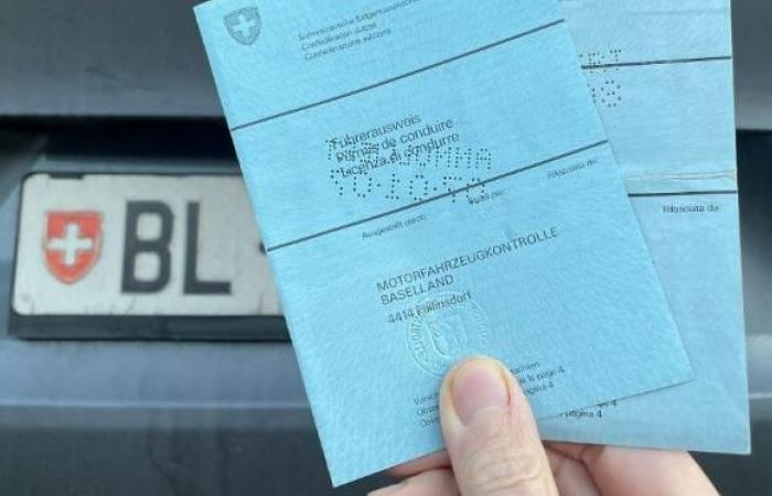 Terminus pour les “bleus”, l’ancien permis de conduire au format papier