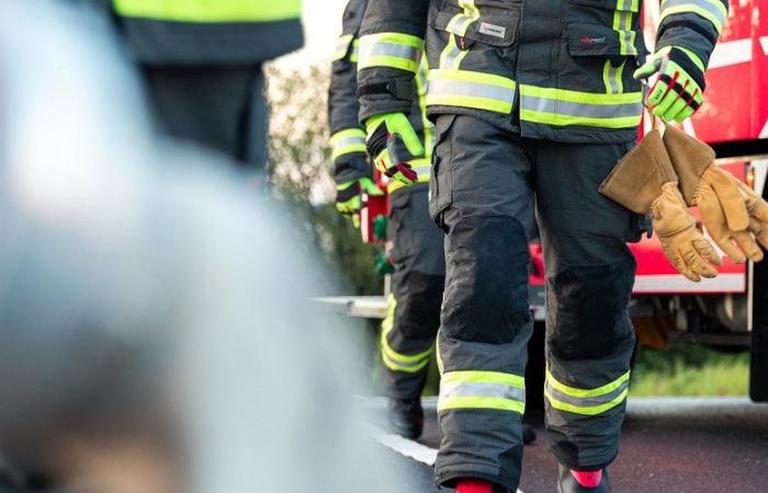 Deux pompiers volontaires de 21 ans meurent dans un accident de la route, une voiture et des victimes découvertes par des randonneurs