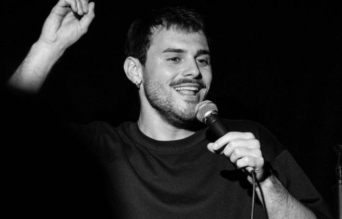 PORTRAIT. Avec son premier spectacle, le Lot-et-Garonnais Nathan Chabrot ouvre son cœur pour faire rire jusqu’aux larmes