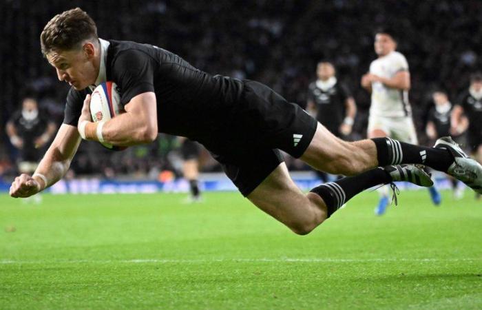 International – Beauden Barrett et Codie Taylor possiblement absents contre la France