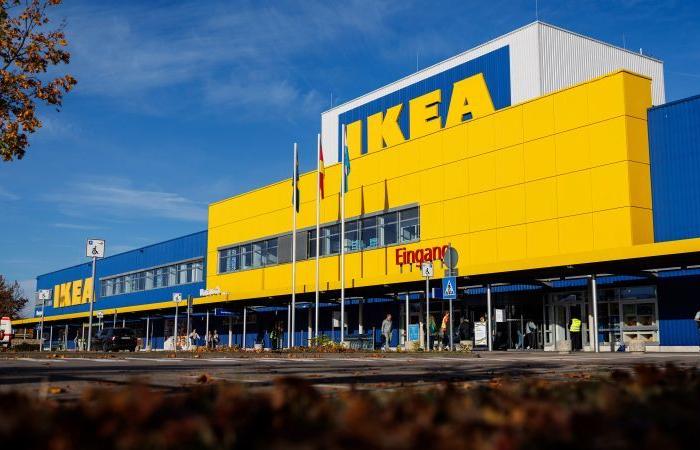 IKEA versera 6 millions d’euros aux prisonniers est-allemands contraints de construire leurs meubles, une mesure historique