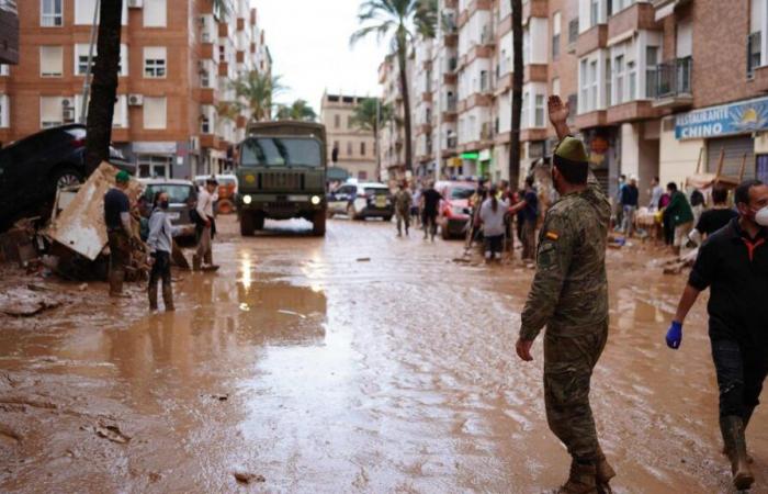 alerte rouge aux fortes pluies sur la côte sud de Valence, les habitants sont invités à rentrer chez eux