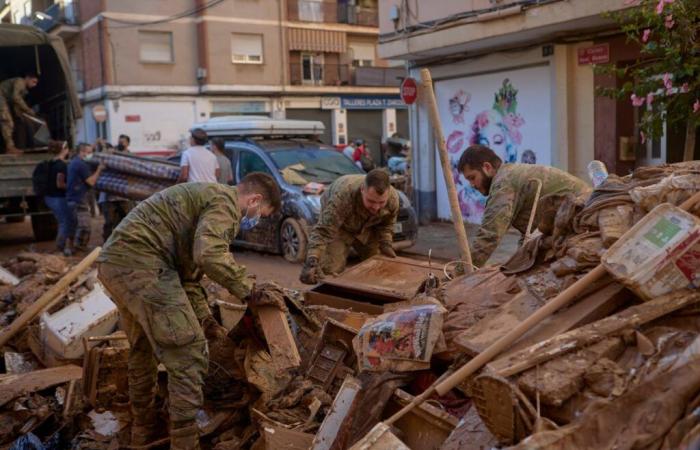 à Valence, la colère explose contre les autorités politiques