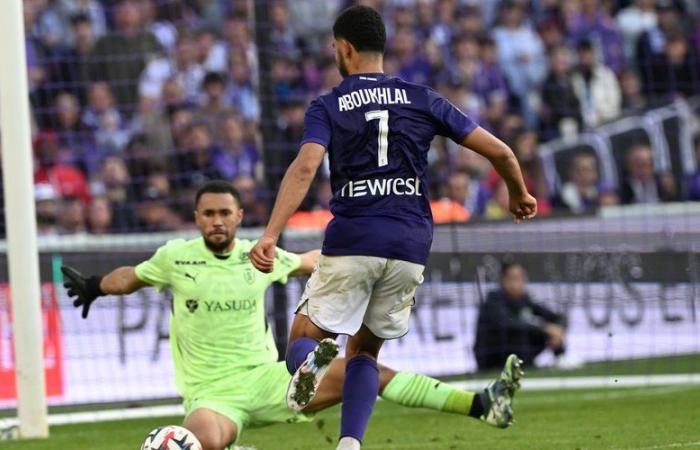 « Quand on ne marque pas, c’est ce que les supporters se souviennent »… Comment Zakaria Aboukhlal, héros du match, a bouleversé le public du Stade