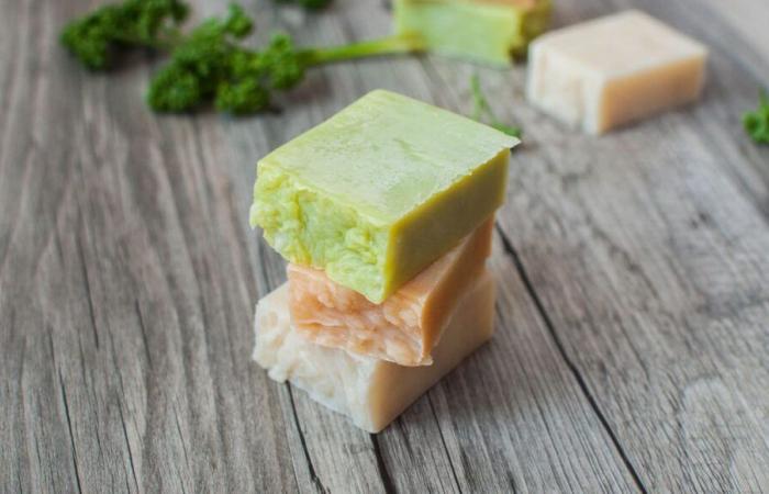 Océane and Fabien make organic soaps