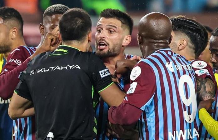 Décisions controversées lors du match Trabzonspor – Fenerbahçe ! Une réaction très dure de la part du propriétaire : Incompétent, amateur, non qualifié…