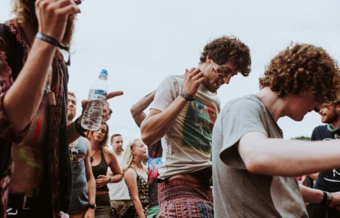 Une rave party dégénère entre fêtards et voyageurs, huit personnes évacuées à l’hôpital