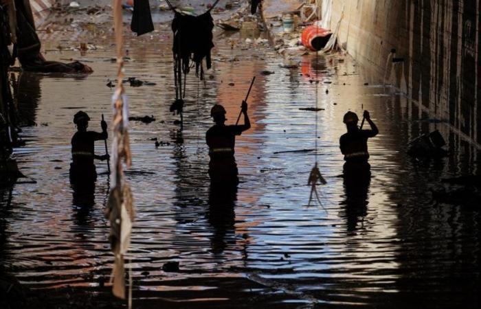 le roi attendu sur place, nouvelles pluies prévues