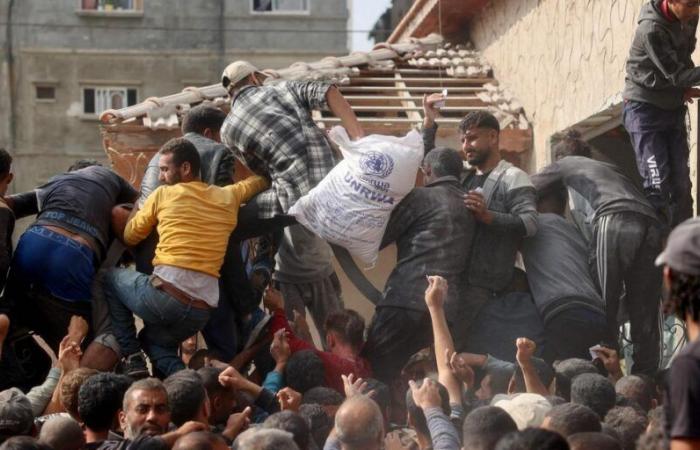 L’UNRWA affirme que l’interdiction en Israël pourrait provoquer un « effondrement » du système d’aide dans la bande de Gaza