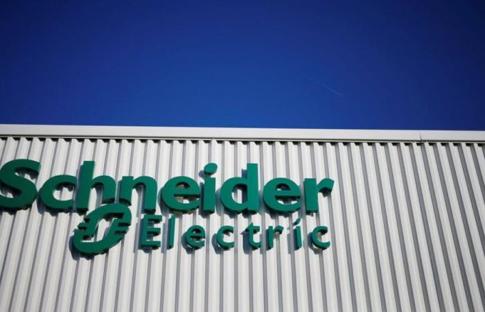 Le directeur général de Schneider Electric est licencié, la Bourse de Paris ne panique pas