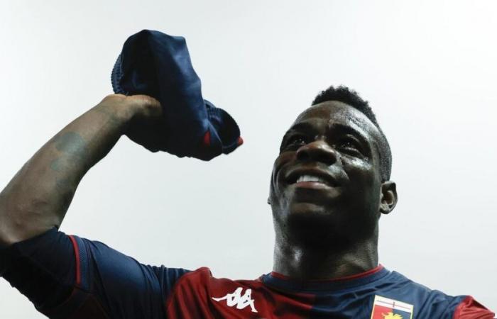 Entré en jeu pour le Genoa, Balotelli revient sur le terrain